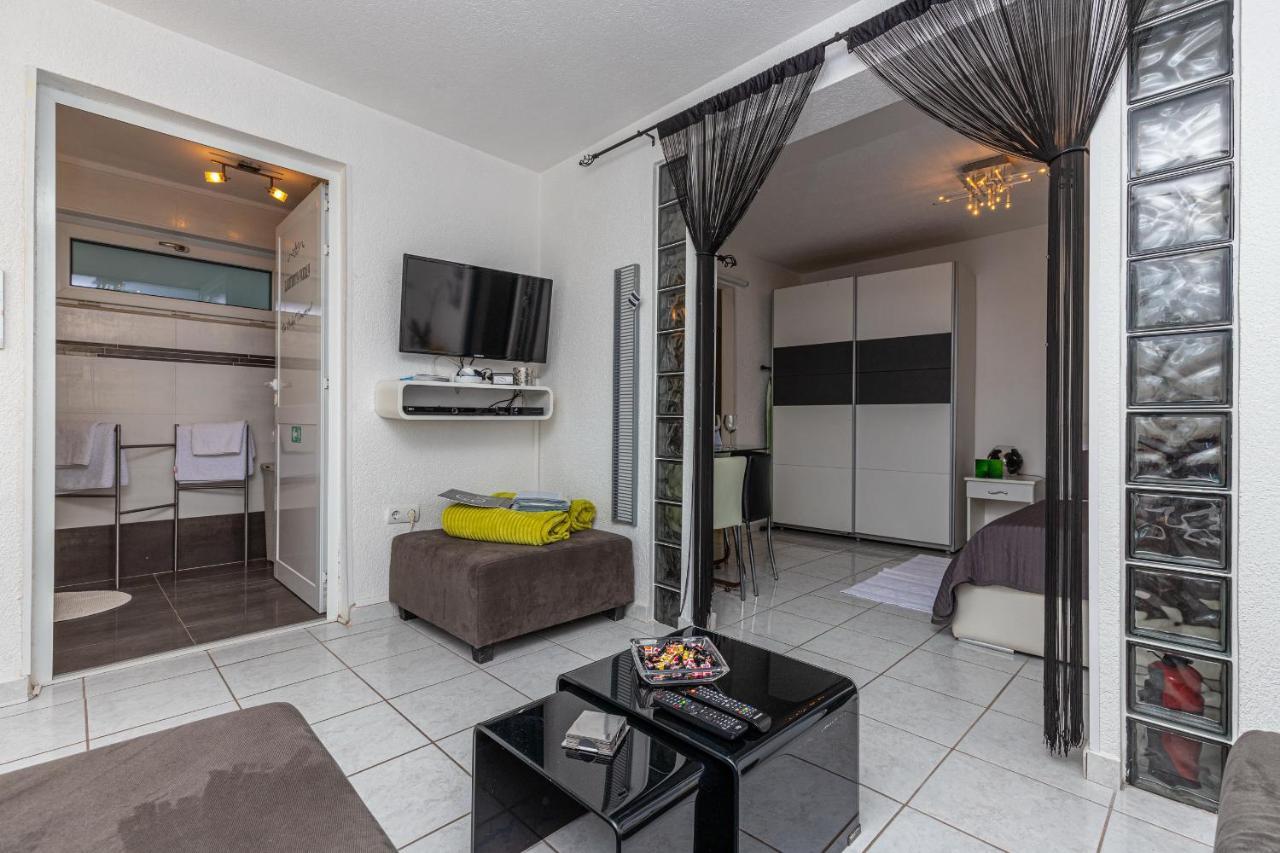 Apartment Lana Цриквеница Экстерьер фото