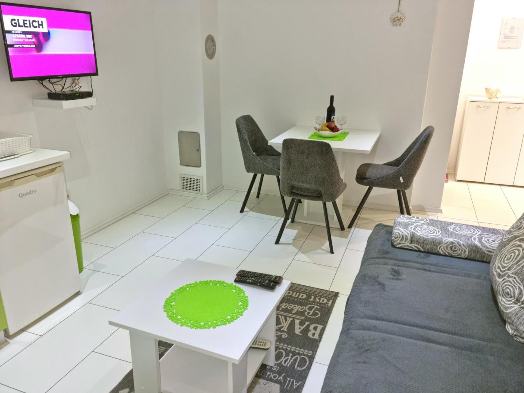 Apartment Lana Цриквеница Экстерьер фото